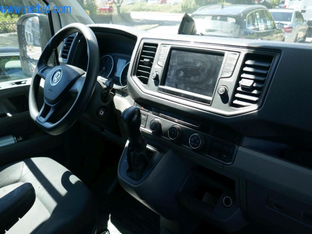 Several vehicles  (transporter VW + FORD)-7