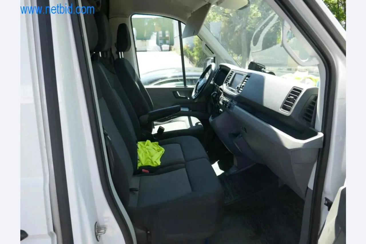 Různá vozidla (dodávky VW + FORD)-8