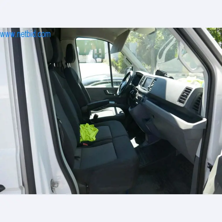 Různá vozidla (dodávky VW + FORD)-8