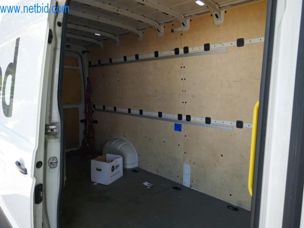 Różne pojazdy (samochody dostawcze VW + FORD)-12