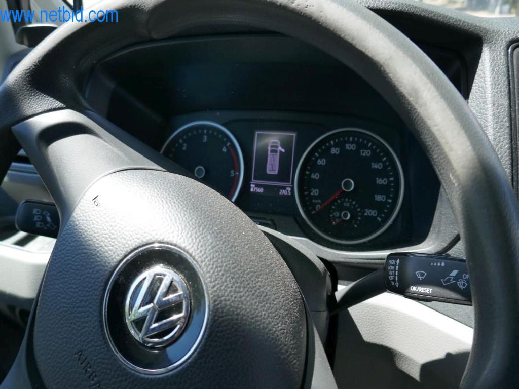 Różne pojazdy (samochody dostawcze VW + FORD)-4