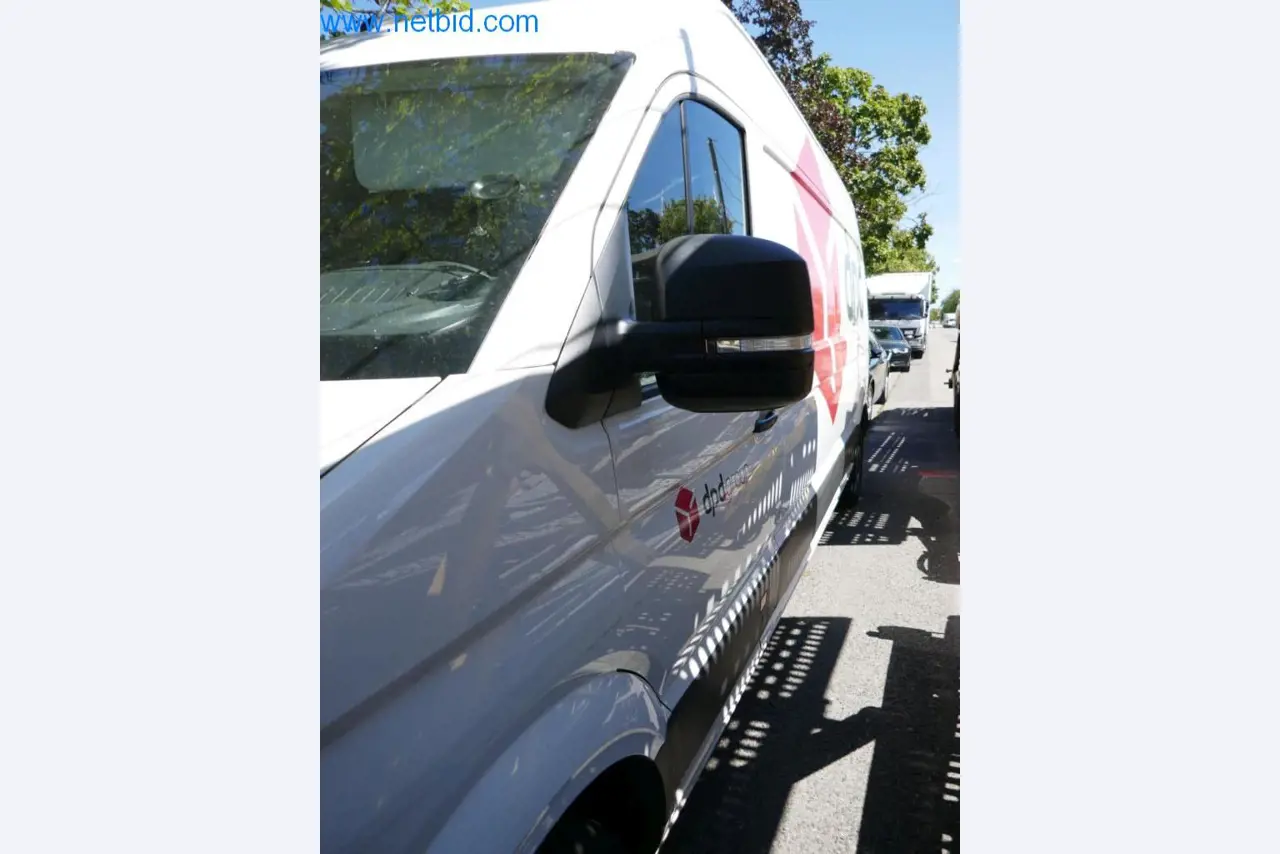 Różne pojazdy (samochody dostawcze VW + FORD)-7