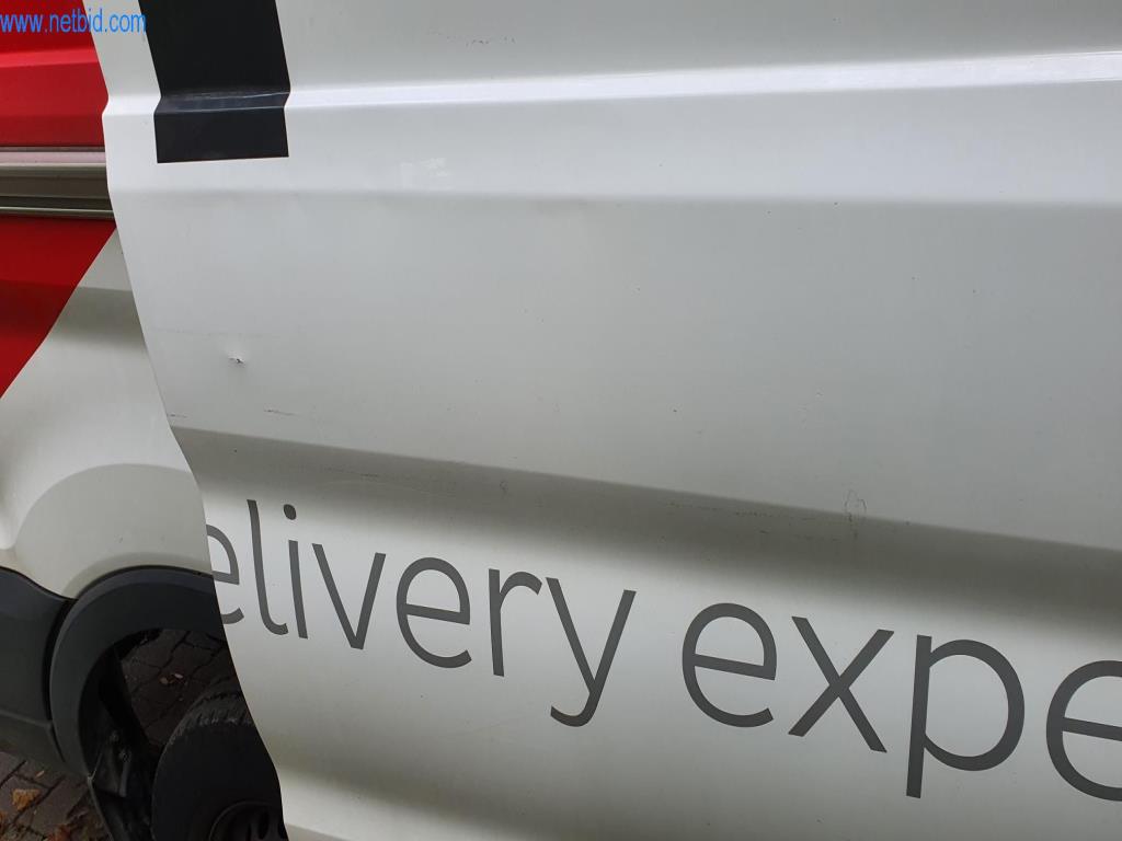 Różne pojazdy (samochody dostawcze VW + FORD)-10