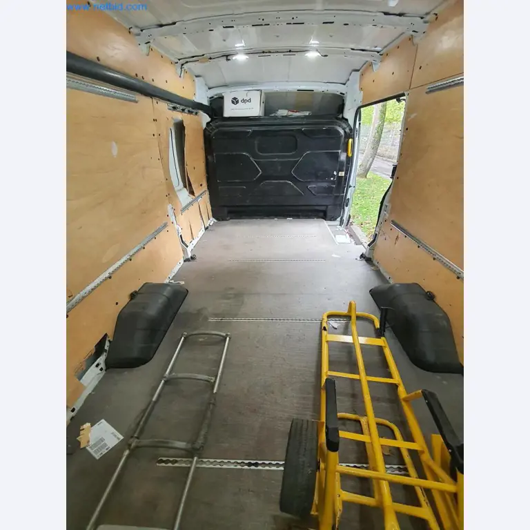 Varios vehículos (furgonetas VW + FORD)-13