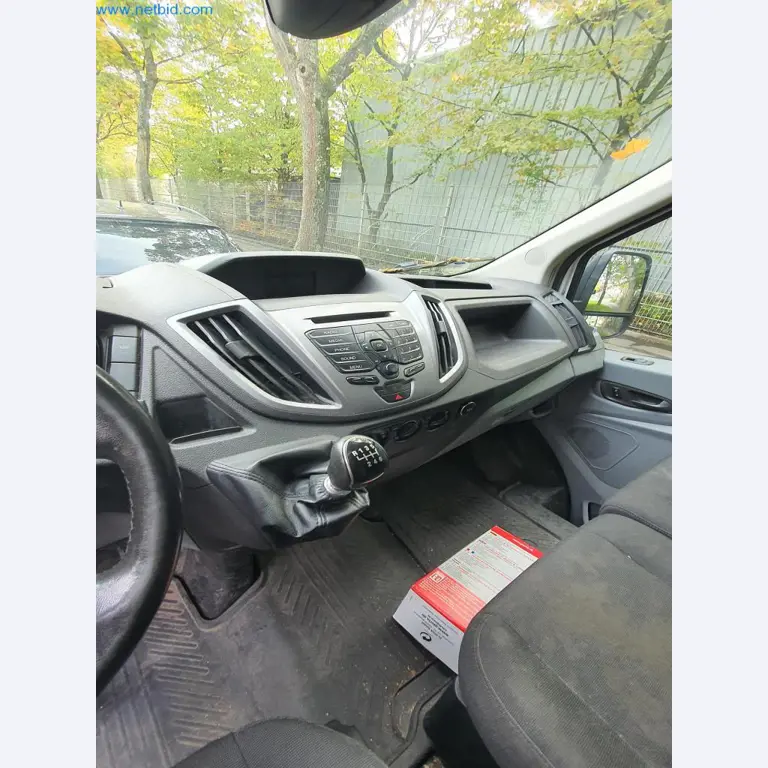 Varios vehículos (furgonetas VW + FORD)-15
