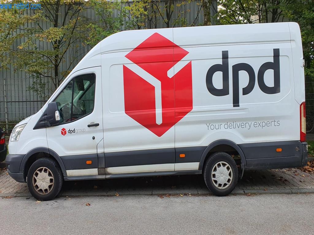 Różne pojazdy (samochody dostawcze VW + FORD)-2