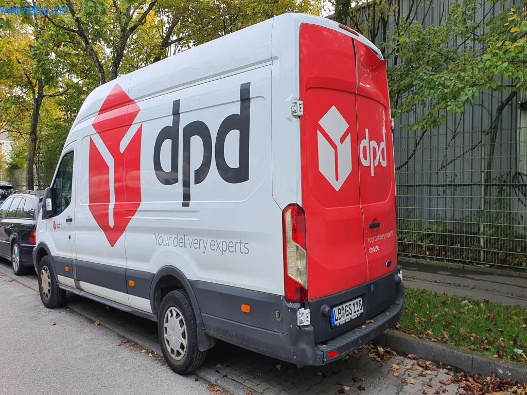 Różne pojazdy (samochody dostawcze VW + FORD)-3