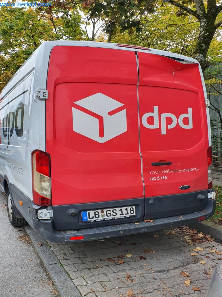 Różne pojazdy (samochody dostawcze VW + FORD)-4