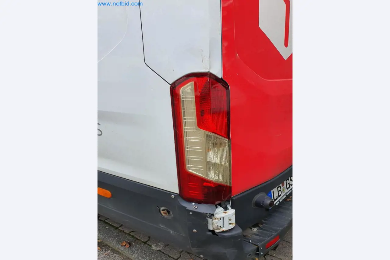 Varios vehículos (furgonetas VW + FORD)-6