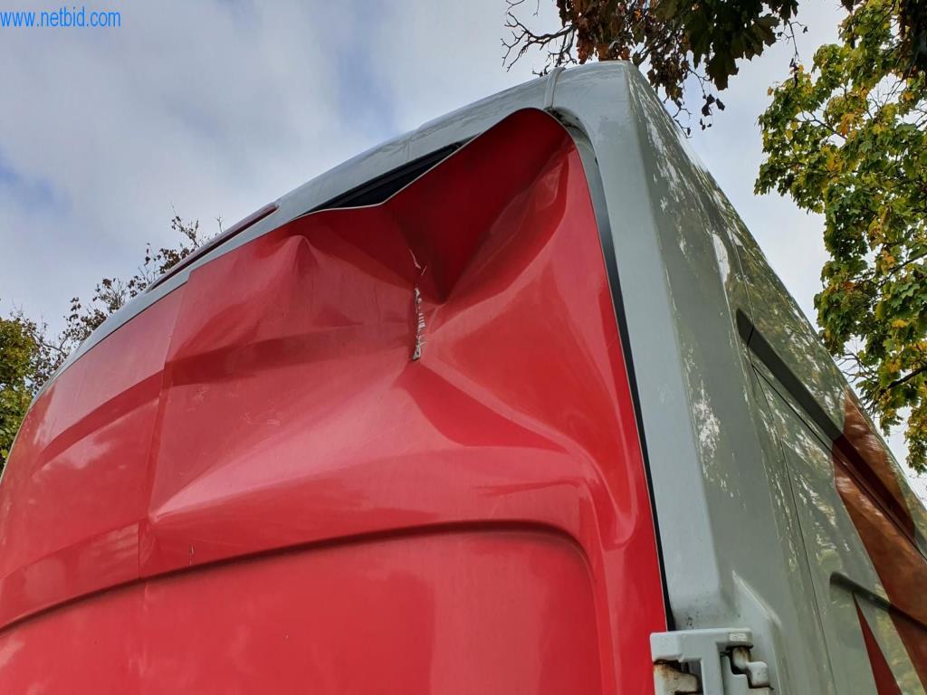 Różne pojazdy (samochody dostawcze VW + FORD)-8