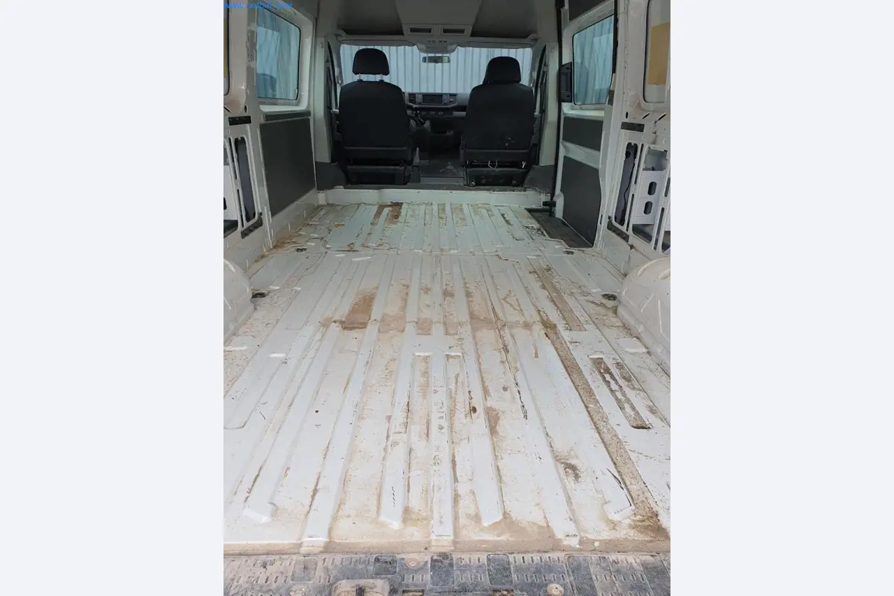 Različna vozila (kombiji VW + FORD)-16