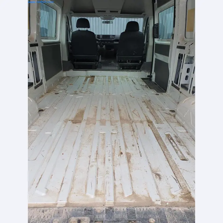 Različna vozila (kombiji VW + FORD)-16