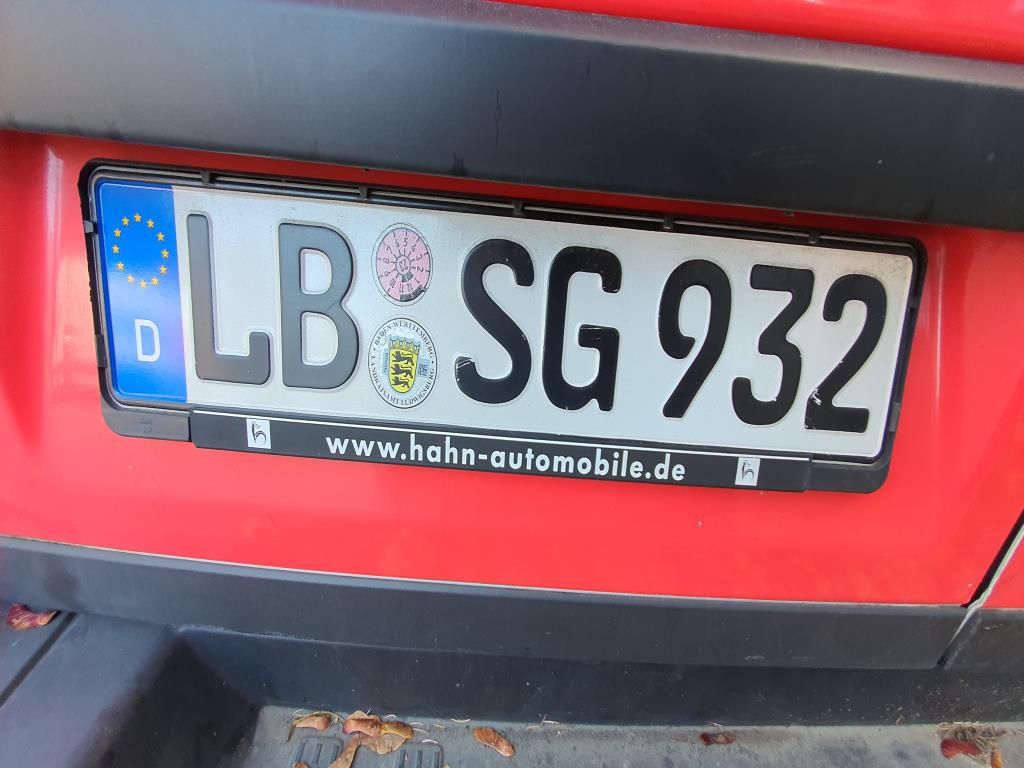 Różne pojazdy (samochody dostawcze VW + FORD)-5