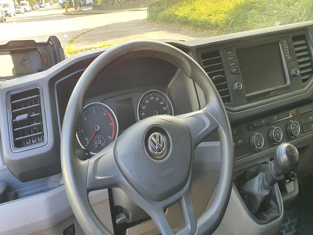 Różne pojazdy (samochody dostawcze VW + FORD)-6