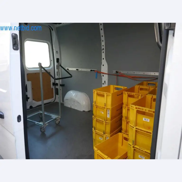 Several transporter (OPEL + RENAULT) -11