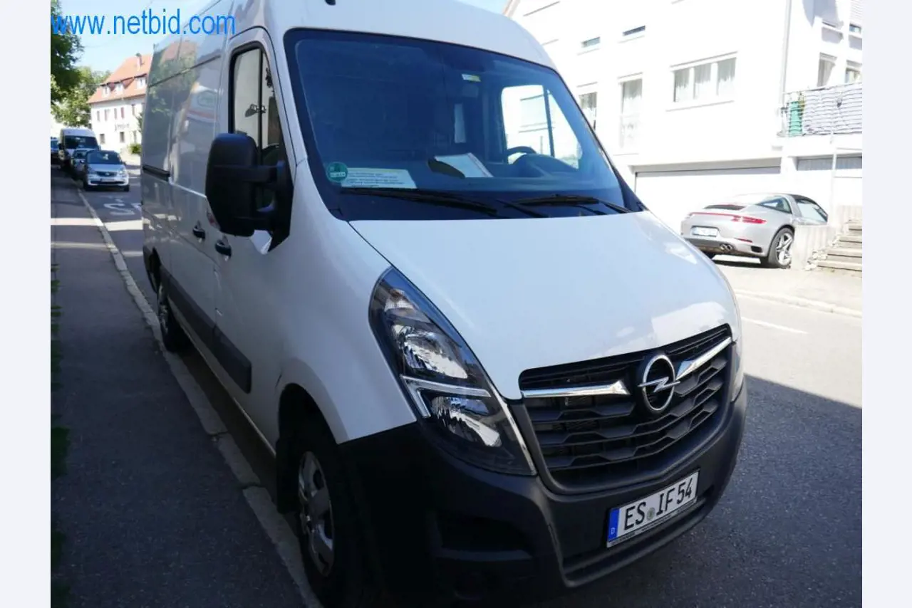 Several transporter (OPEL + RENAULT) -1