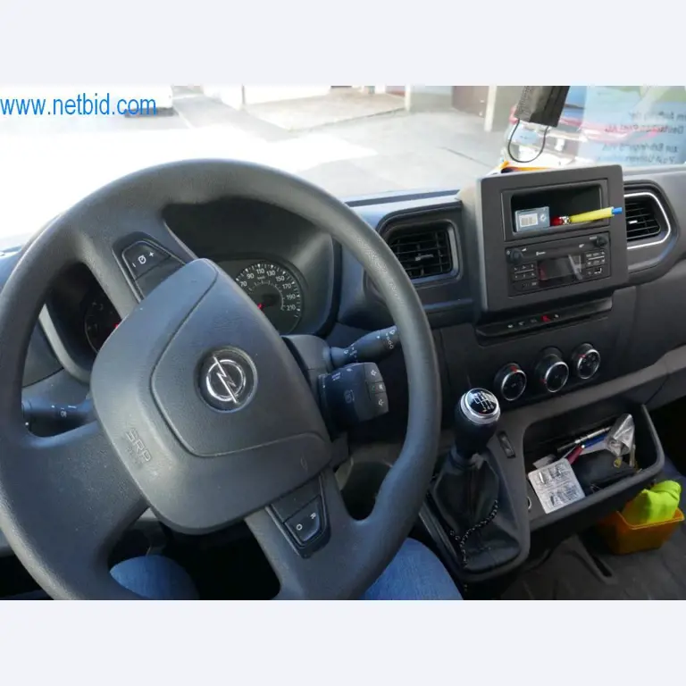 Several transporter (OPEL + RENAULT) -8