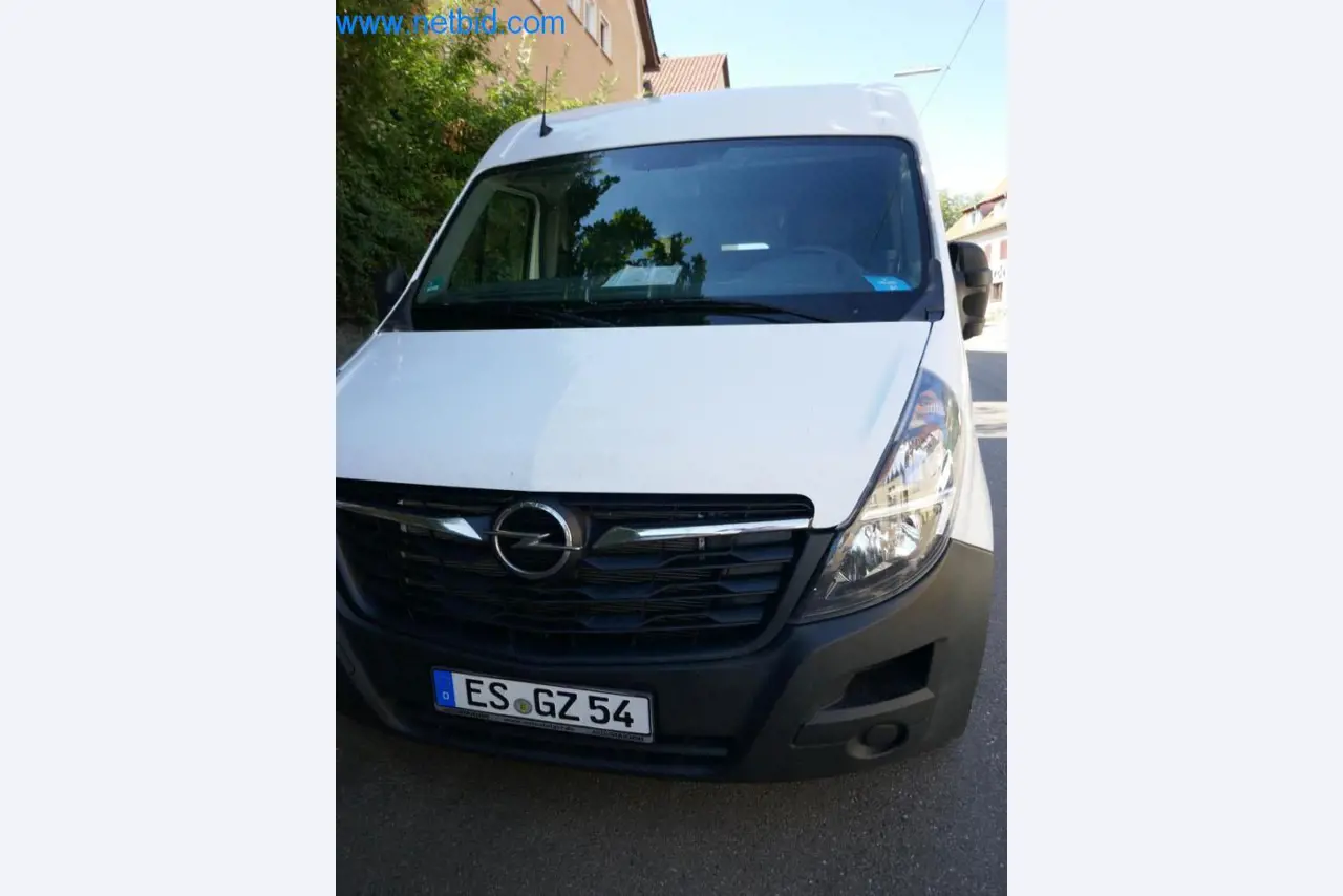 Różne samochody dostawcze (OPEL + RENAULT)-6