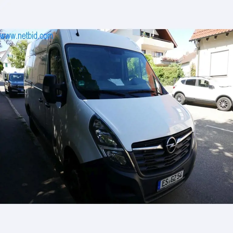 Różne samochody dostawcze (OPEL + RENAULT)-9