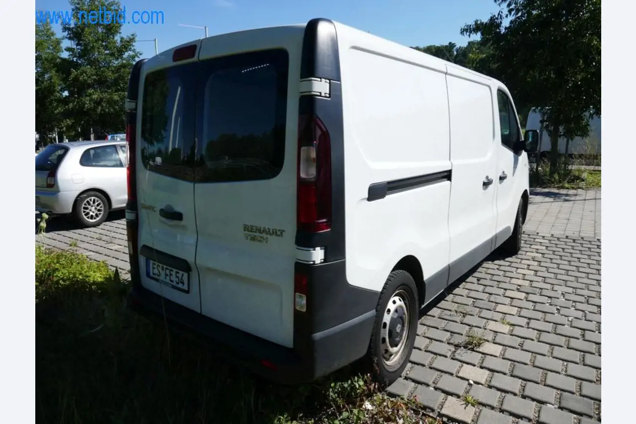 Różne samochody dostawcze (OPEL + RENAULT)-6