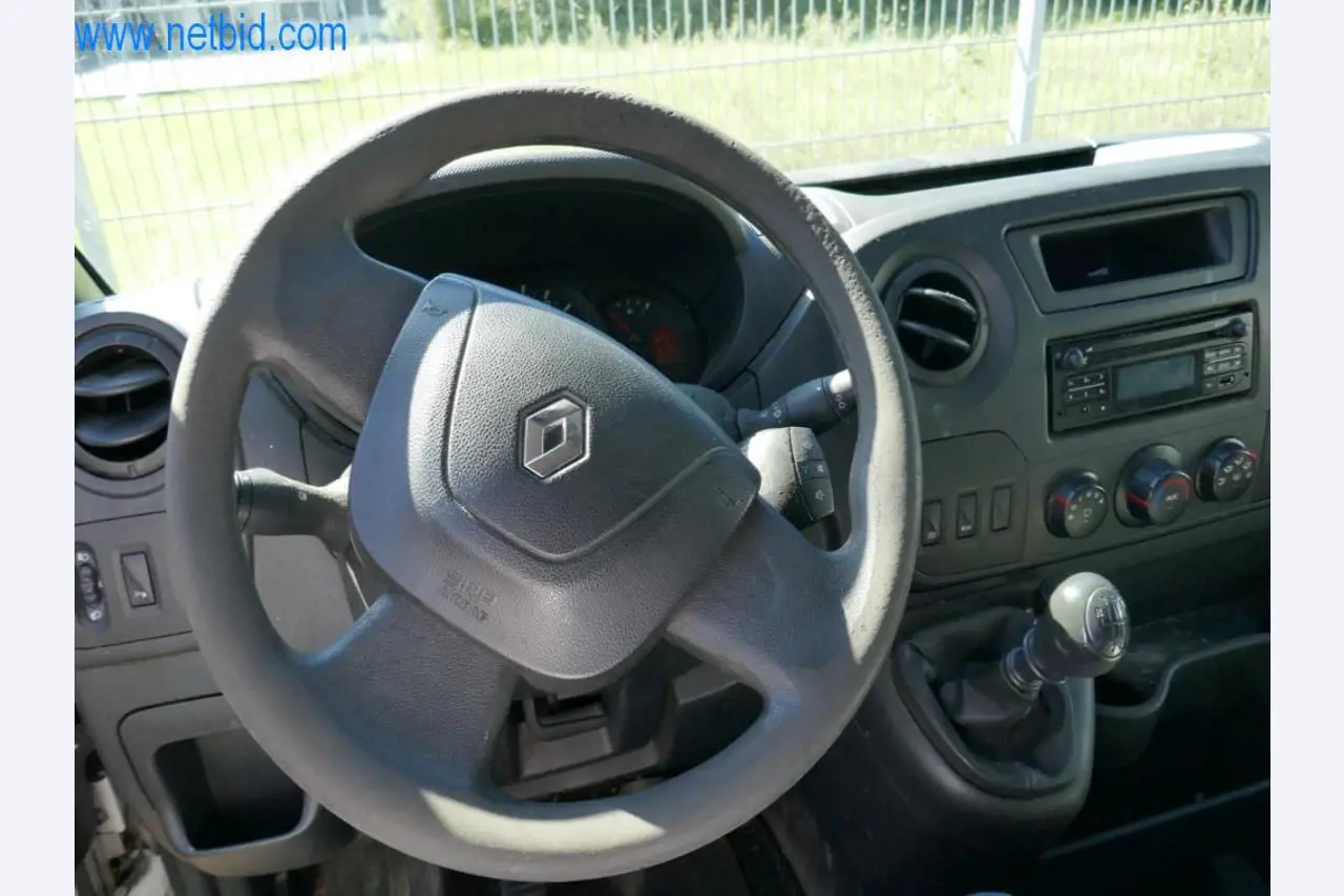 Różne samochody dostawcze (OPEL + RENAULT)-13