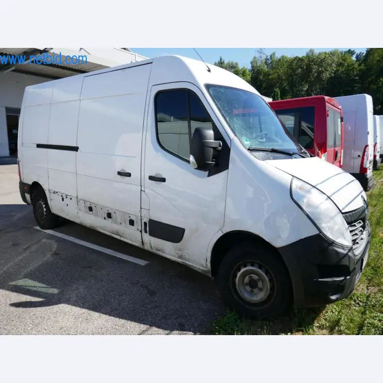 Różne samochody dostawcze (OPEL + RENAULT)-1