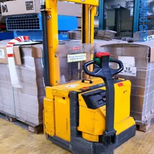 Electric pedestrian pallet truck - Release only from Dec/22 by arrangement Jungheinrich