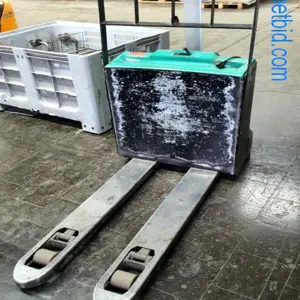 Electric drawbar low-floor trolley Mitsubishi PBP16N2