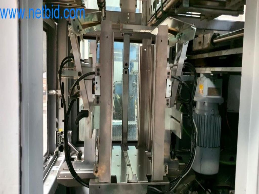 Stroje v tiskárně
-6