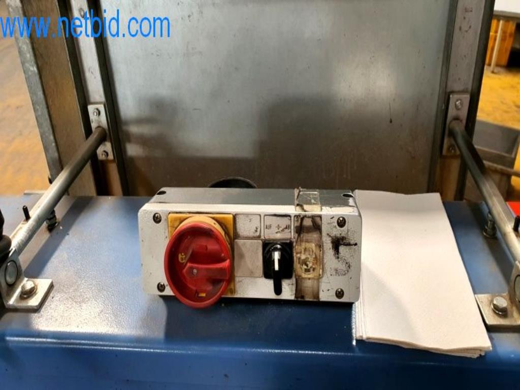 Stroje v tiskárně
-2