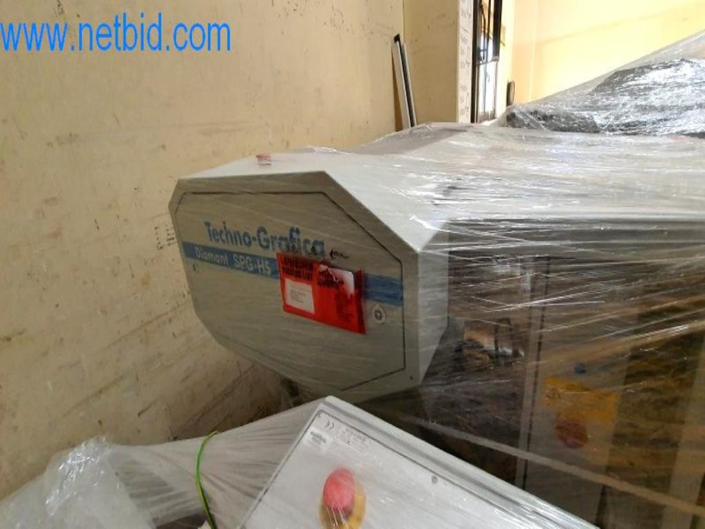 Stroje v tiskárně
-4