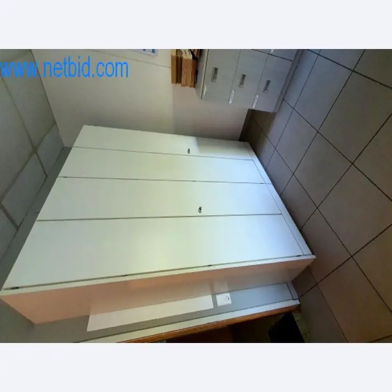 Máquinas numa gráfica
-2