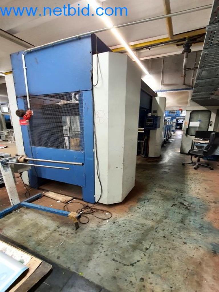 Stroje v tiskárně
-1