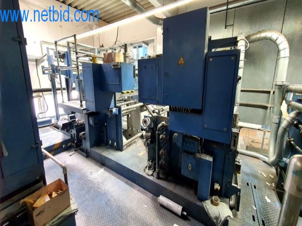 Stroje v tiskárně
-4