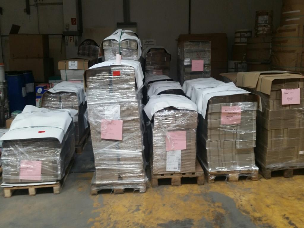 Stroje v tiskárně
-1