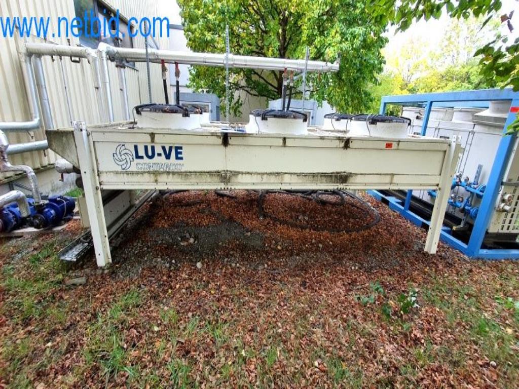 Stroje v tiskárně
-1