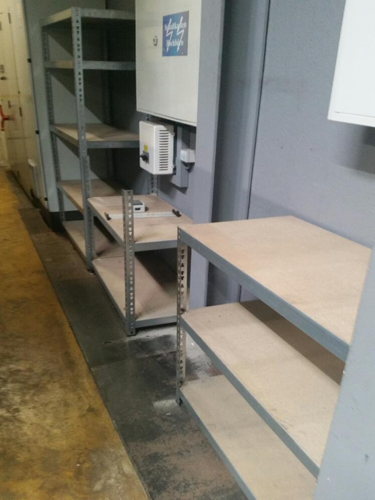 Stroje v tiskárně
-3