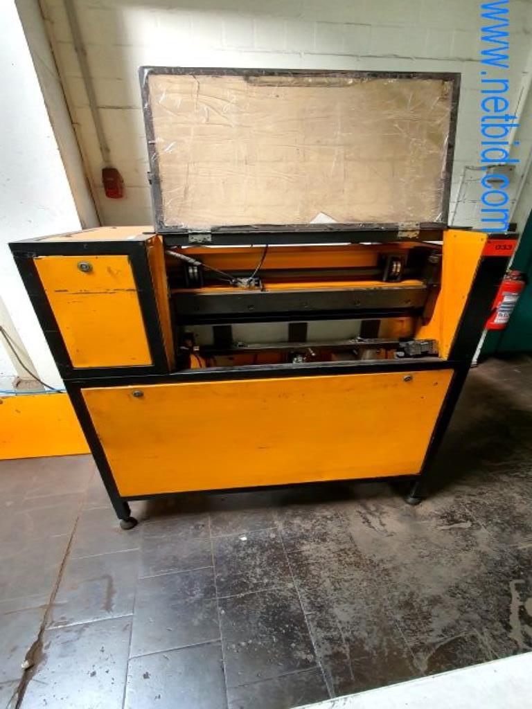 Stroje v tiskárně
-1