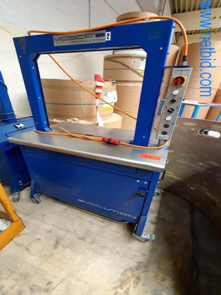 Stroje v tiskárně
-1