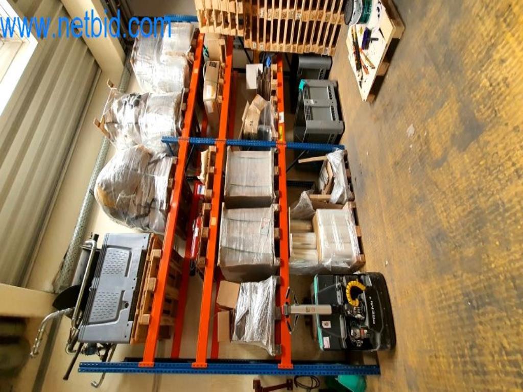 Stroje v tiskárně
-2