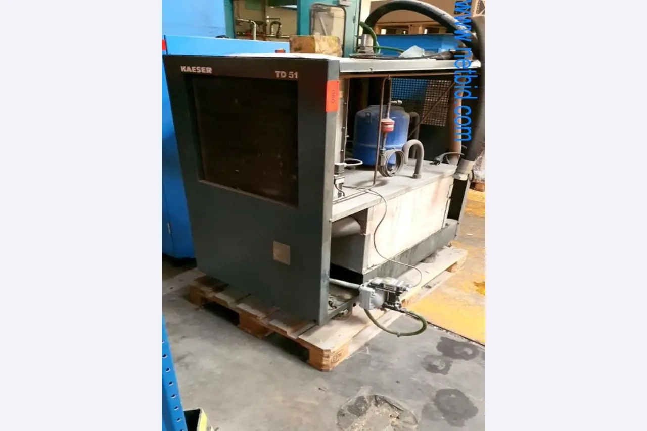 Machines d'une imprimerie
-1