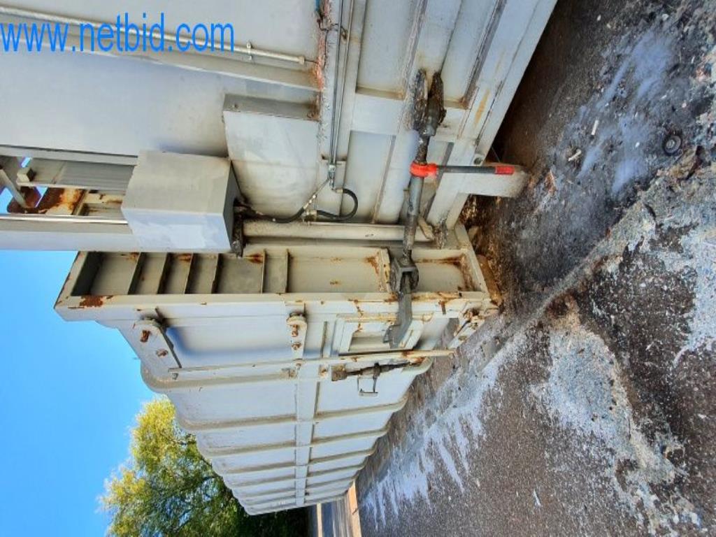 Stroje v tiskárně
-3