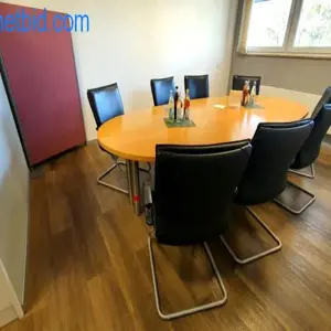 Meeting table