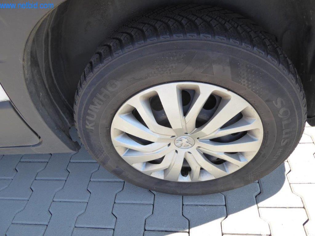 Máquinas de limpieza y material de oficina-12