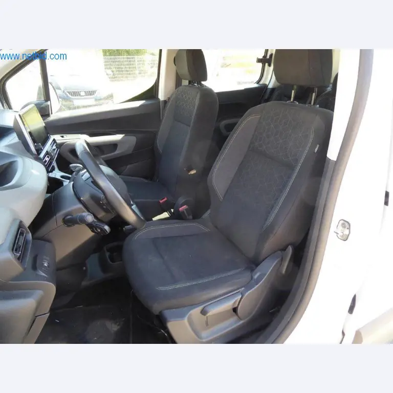 Reinigungsmaschinen und Büroausstattung-8