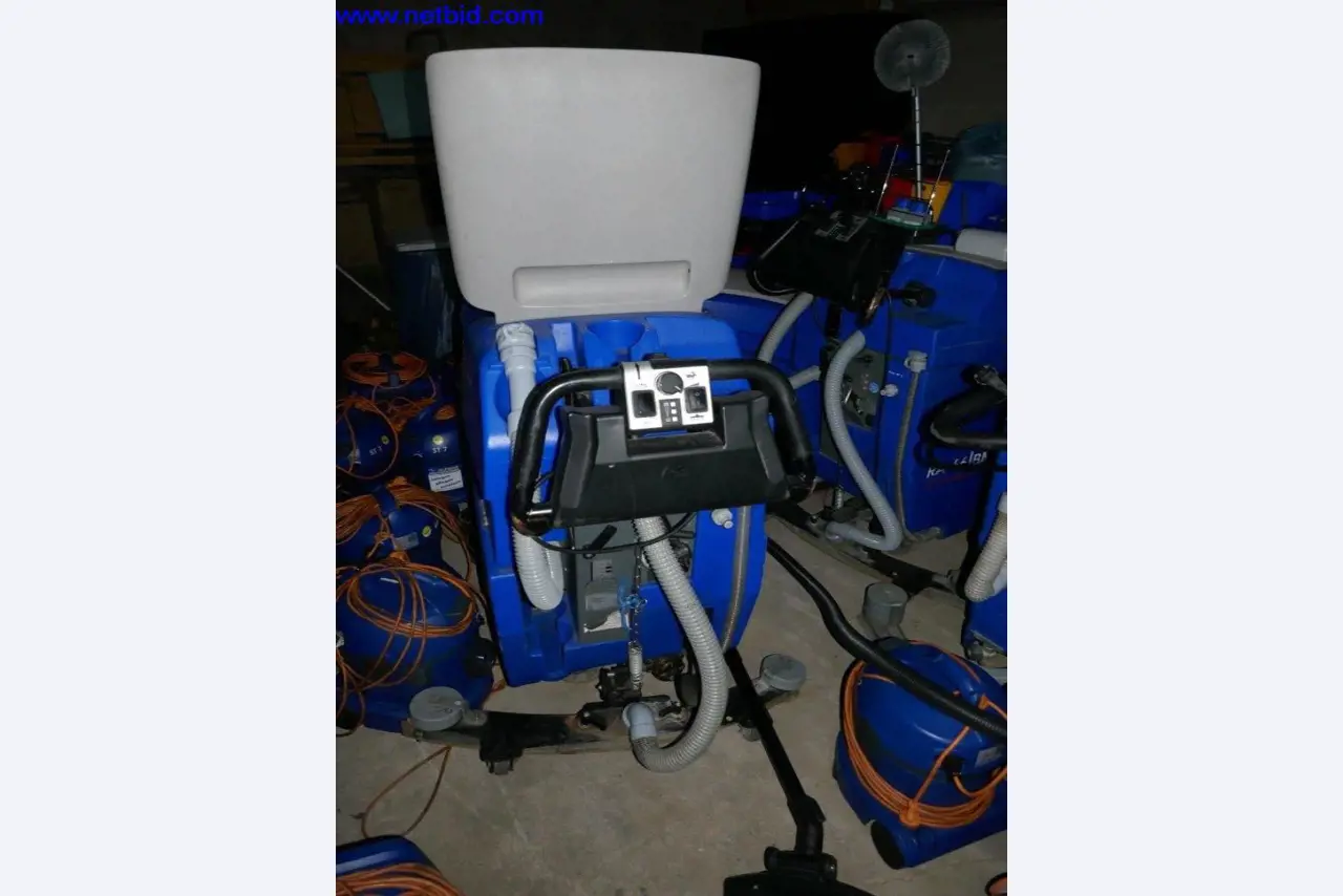 Reinigungsmaschinen und Büroausstattung-3