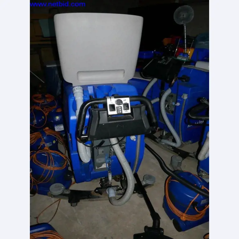 Reinigungsmaschinen und Büroausstattung-3