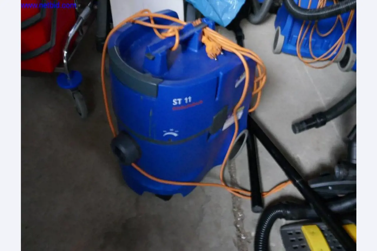 Reinigungsmaschinen und Büroausstattung-1