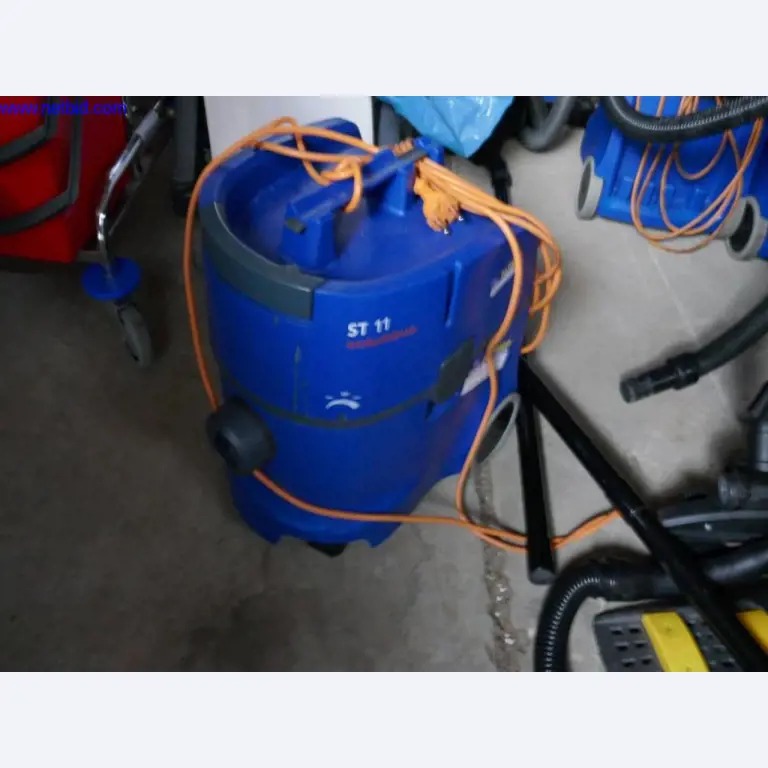 Reinigungsmaschinen und Büroausstattung-1