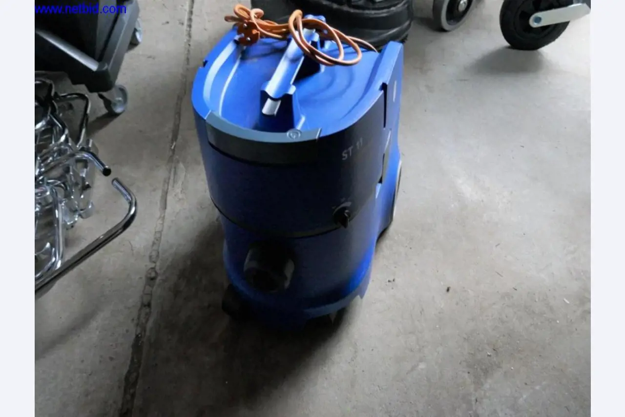 Reinigungsmaschinen und Büroausstattung-1